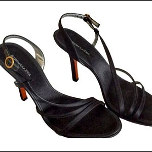💋BCBGMaxAria strappy satin heels 6/36